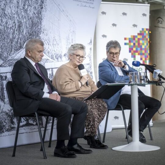 Między tradycją a współczesnością