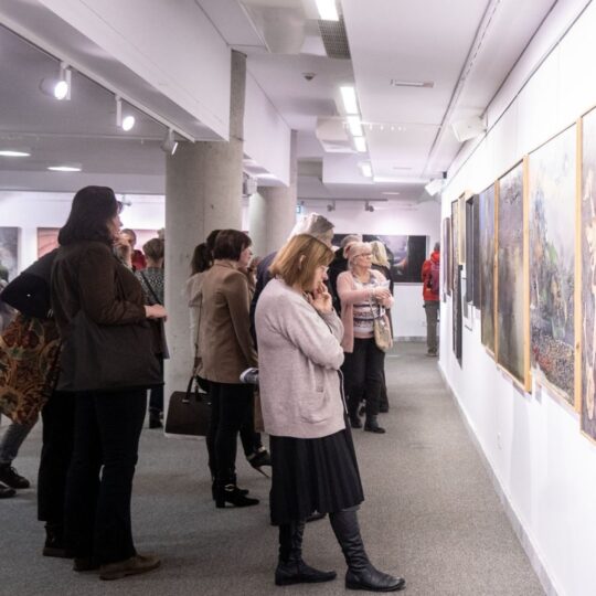 Oprowadzanie kuratorskie po wystawie Rzeczpospolita Babska II